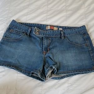 Old Navy blue denim low rise shorts size 14